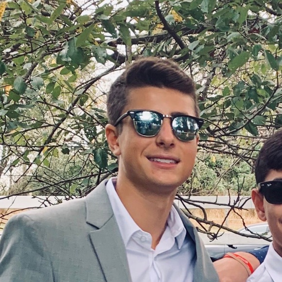 Meet your Posher, Alex - Picture 1 of 1